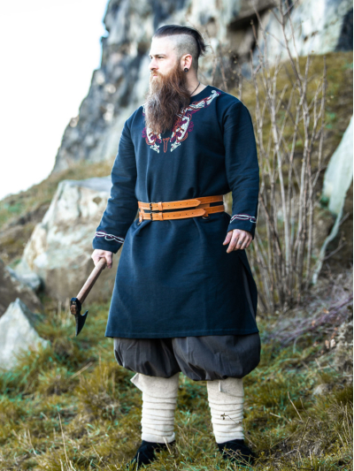 Trollfelsen Männer Tunika Snorri Leonardo Carbone schwarz rot14 Trollfelsen Männer Tunika Snorri Leonardo Carbone schwarz rot14